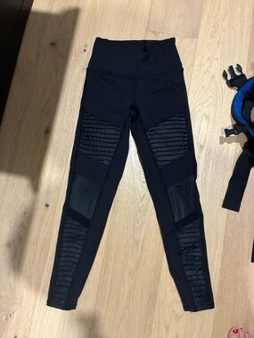 ALO Yoga Black Paneled Moto Leggings